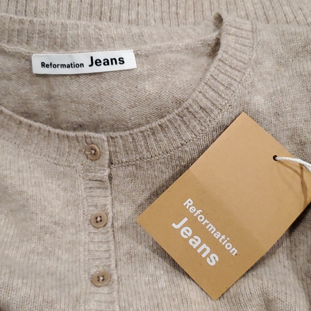 Reformation Cashmere Henley Cropped Sweater NEW - Picture 4 of 4